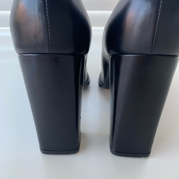 Louis Vuitton Black Classic Square Toe Pumps - Picture 4 of 7